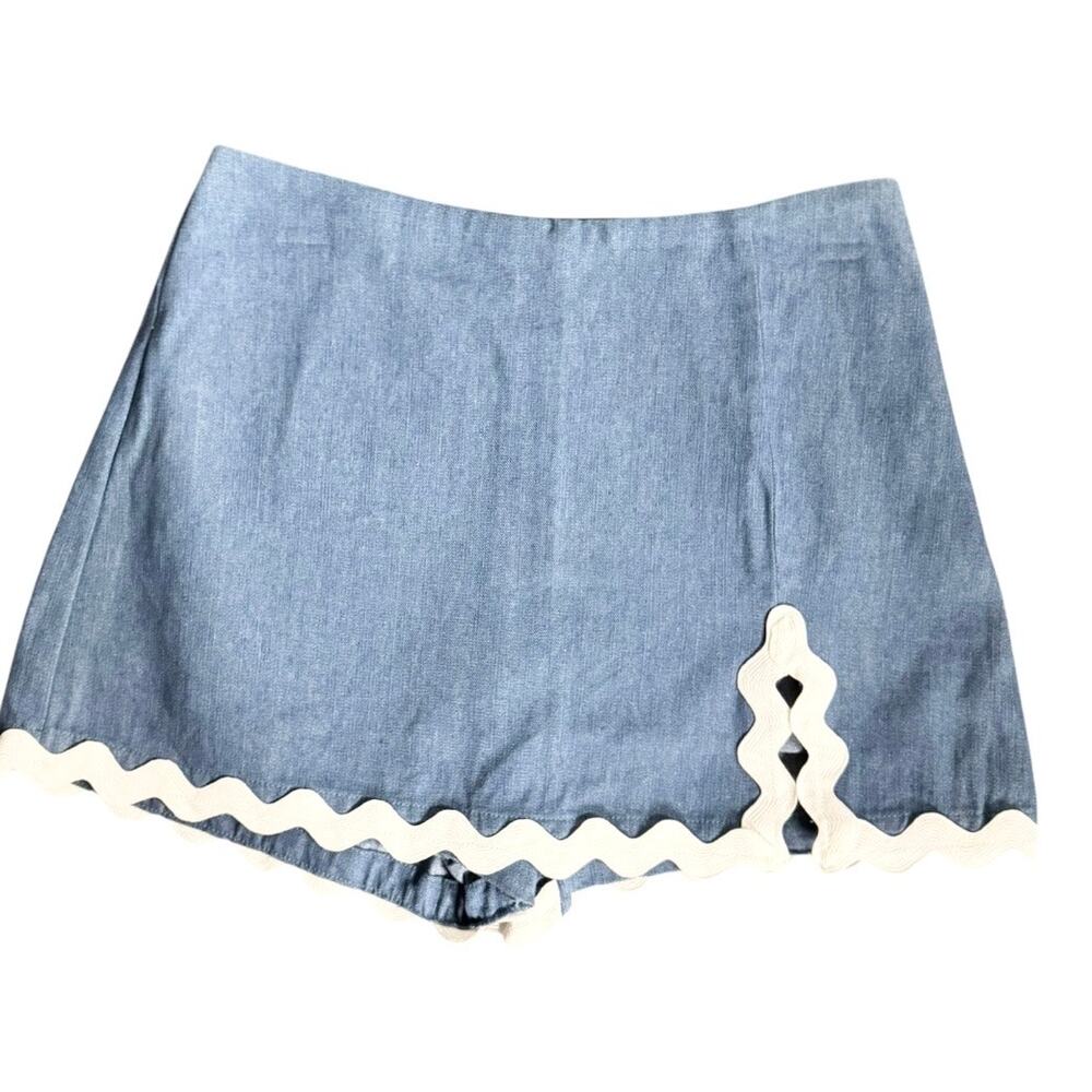 Aaron & Amber Denim Blue Mini Skort With White Ric Rac Trim Size Small - Picture 3 of 6
